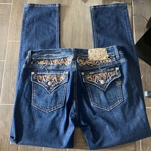 Miss me Jeans dark wash size 32 only worn once.